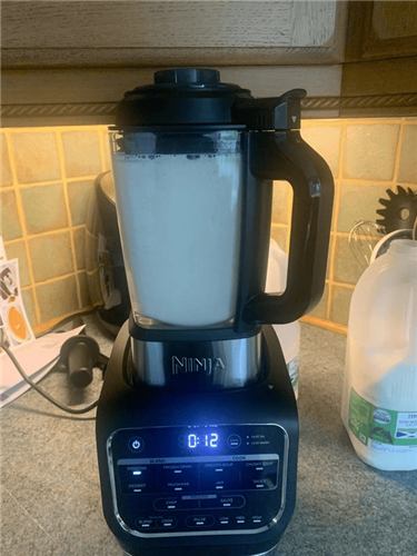 Milkshake blending in the Ninja Foodi Blender and Soup Maker jug